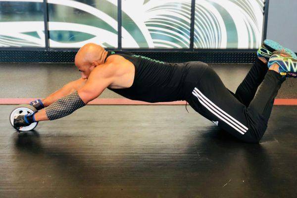 目の疲れを積み上げない──画面の距離と“20-20-20”